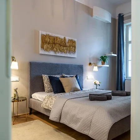 Luxury Elizabeth Next To The New York Café Appartement *