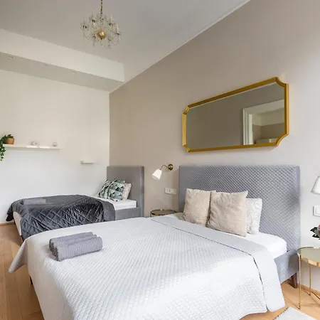 Apartment Luxury Elizabeth Next To The New York Cafe Budapest